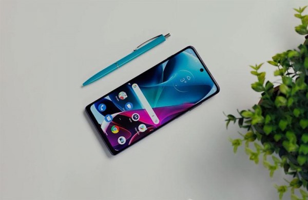Обзор Motorola Moto G200 5G: смартфон с флагманской производительностью по доступной цене Обзор Motorola Moto G200 5G: смартфон с флагманской производительностью по доступной цене