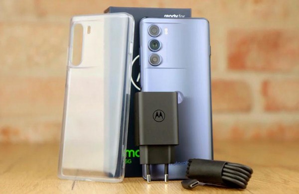 Обзор Motorola Moto G200 5G: смартфон с флагманской производительностью по доступной цене Обзор Motorola Moto G200 5G: смартфон с флагманской производительностью по доступной цене