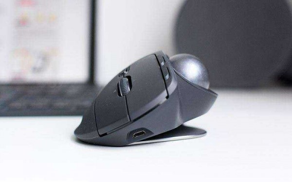 Обзор Logitech MX Ergo — Компьютерная мышь представитель вымерших видов Обзор Logitech MX Ergo — Компьютерная мышь представитель вымерших видов