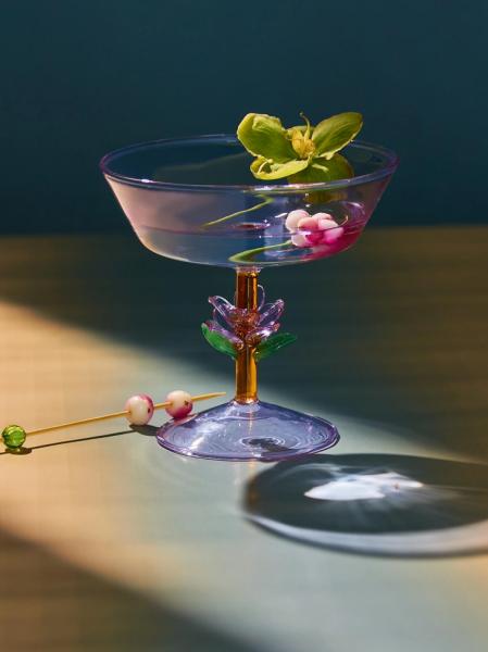 Made in Russia: &laquo;цветочные&raquo; бокалы от Designboom