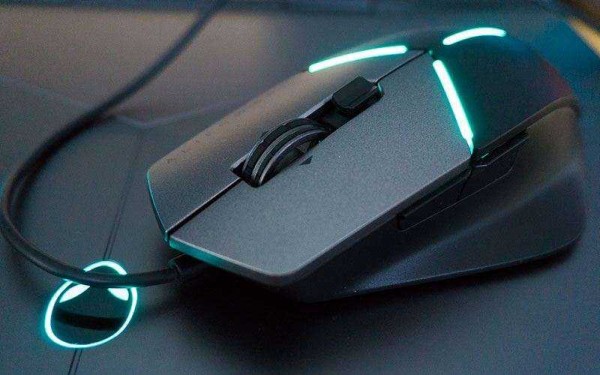 Обзор Dell Alienware AW558 &mdash; Пришельцы возвращаются в геймерские аксессуары