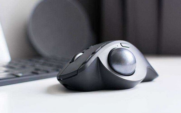 Обзор Logitech MX Ergo — Компьютерная мышь представитель вымерших видов Обзор Logitech MX Ergo — Компьютерная мышь представитель вымерших видов