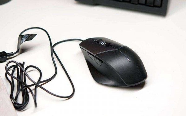 Обзор Dell Alienware AW558 &mdash; Пришельцы возвращаются в геймерские аксессуары