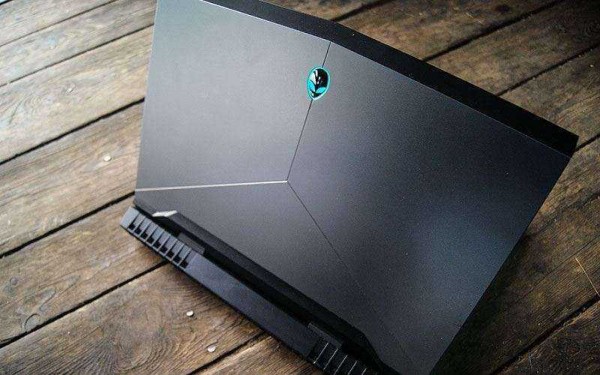 Обзор Alienware 17 R4 &ndash; Отзывы на игровой ноутбук, который вызовет зависть у всех