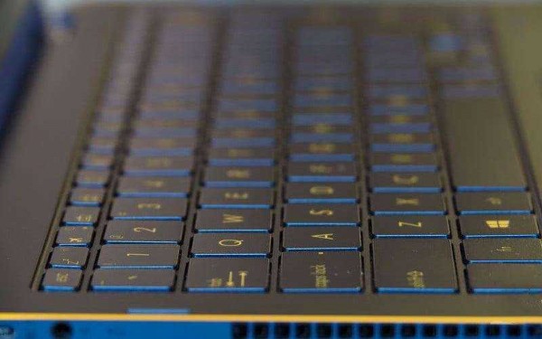 Обзор Asus ZenBook Flip S — Самый тонкий гибридный ноутбук трансформер Обзор Asus ZenBook Flip S — Самый тонкий гибридный ноутбук трансформер