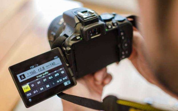 Nikon D5600 &mdash; Обзор компактной зеркальной фотокамеры среднего уровня