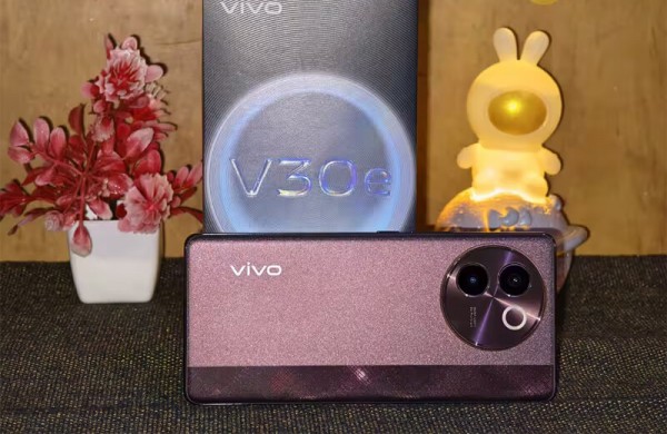 Обзор Vivo V30e: идеального среднего смартфона для съёмки портретов