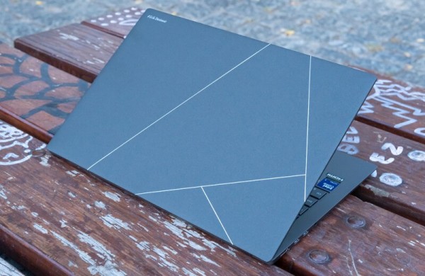 Обзор Asus Zenbook S 14: премиального компактного ноутбука на процессоре Lunar Lake Обзор Asus Zenbook S 14: премиального компактного ноутбука на процессоре Lunar Lake