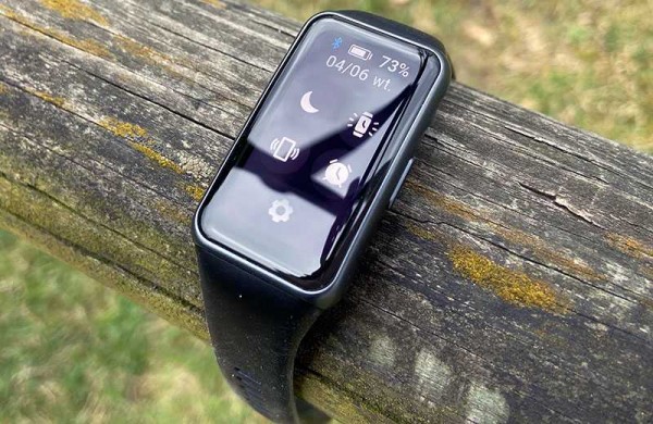 Обзор Huawei Band 6: почти совершенного и недорогого фитнес-браслета