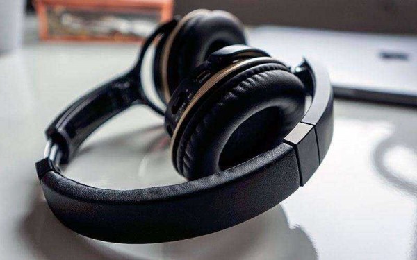 Обзор Audio-Technica ATH-AR3BT &mdash; Наушников с басом, поддерживающих до 8 устройств