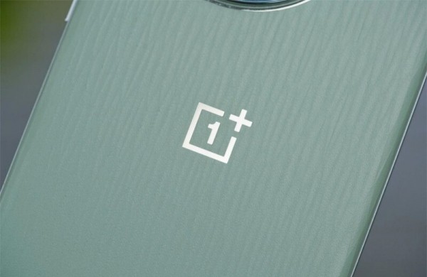 Обзор OnePlus Ace 3 Pro: убийцы флагманов по цене среднего смартфона