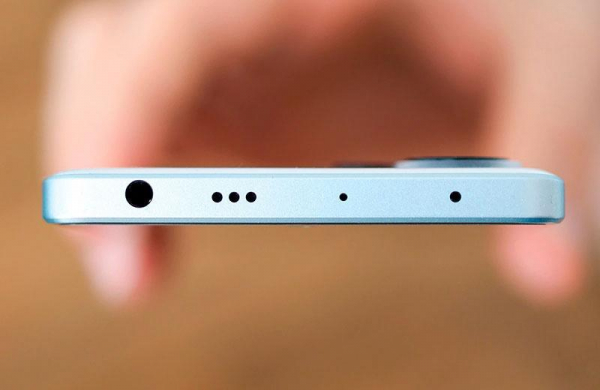 Обзор Xiaomi Poco F5: превосходного смартфона на бумаге и мощного на практике Обзор Xiaomi Poco F5: превосходного смартфона на бумаге и мощного на практике