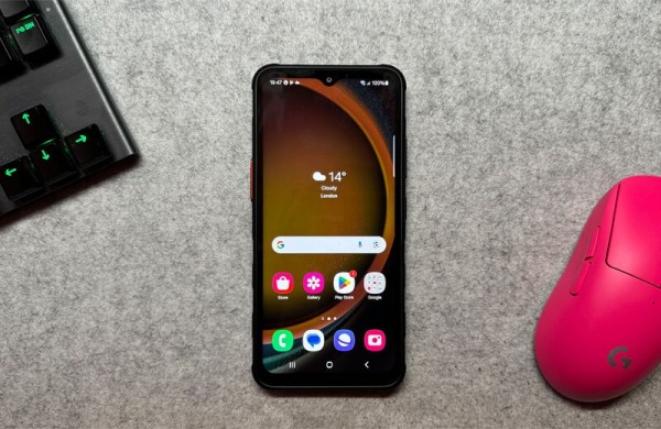 Обзор Samsung Galaxy XCover 7: компактного защищённого телефона со сменным аккумулятором