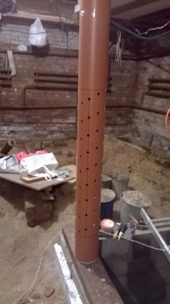 Скважина на воду в гараже Скважина на воду в гараже