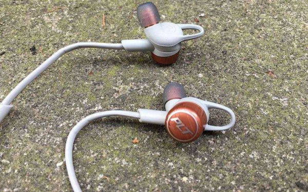 Вам не нужно гнездо для наушников в iPhone. Plantronics BackBeat Go 3 — Обзор Вам не нужно гнездо для наушников в iPhone. Plantronics BackBeat Go 3 — Обзор