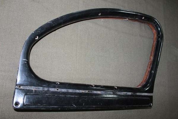 Реставрация автомобиля ГАЗ-12 (ЗиМ) Реставрация автомобиля ГАЗ-12 (ЗиМ)