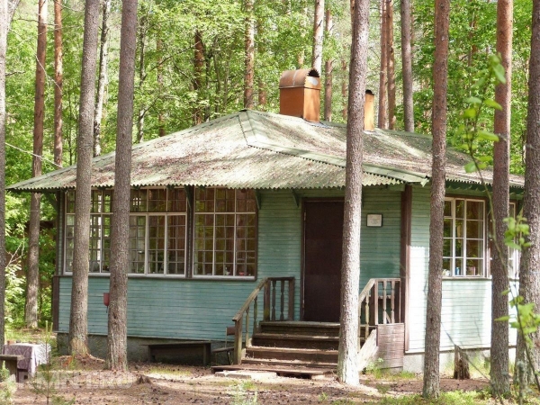 





Уединённые домики известных писателей



