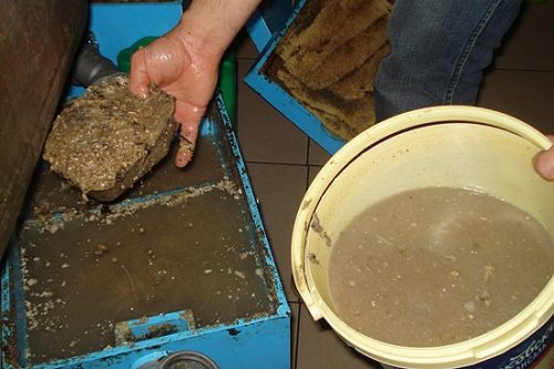 Зачем нужен жироуловитель под мойку и как его подключить