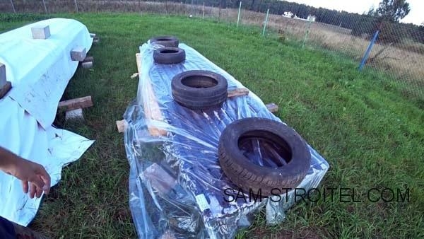 Самый простой и дешёвый фундамент из покрышек