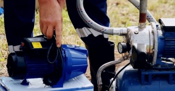 Самовсасывающий насос для воды: разновидности, преимущества, установка и подключение Самовсасывающий насос для воды: разновидности, преимущества, установка и подключение